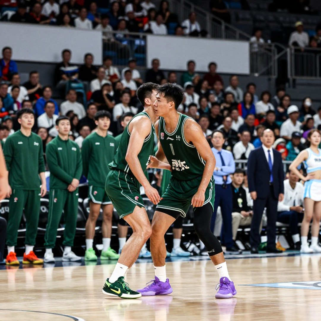 Jordan Murphy Arrives at Ginebra: The Import Void and the Unanswered Question About Brownlee Jordan Murphy Arrives at Ginebra: The Import Void and the Unanswered Question About Brownlee