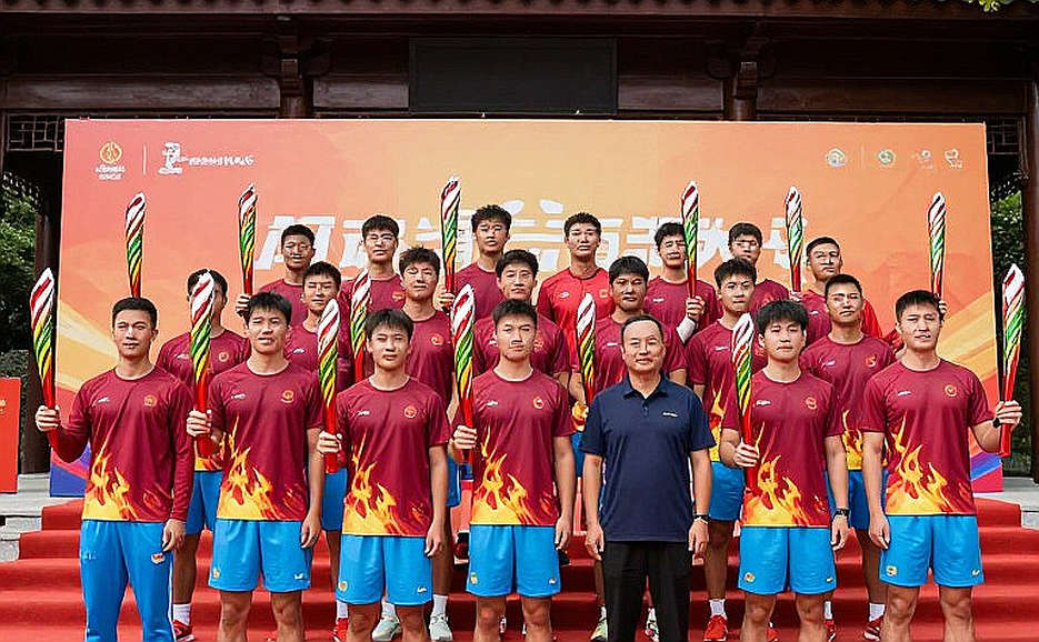 The Stratum of a Rough Gem: Why Vietnamese Youth Football Loses Talent Before It Grows