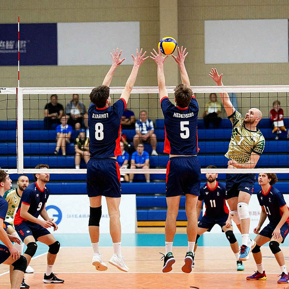 Chung kết AVP League 2026: Tay chắn số một bị vô hiệu và bài toán bắp chân của một tay đập 46 tuổi Chung kết AVP League 2026: Tay chắn số một bị vô hiệu và bài toán bắp chân của một tay đập 46 tuổi