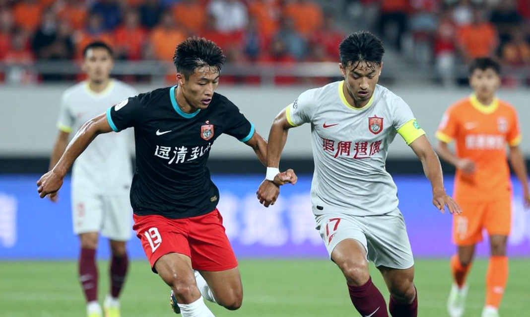 Giữa Nagoya, U23 Việt Nam và 0-0 đầu tiên: Khi thời gian trở thành đối thủ lớn nhất