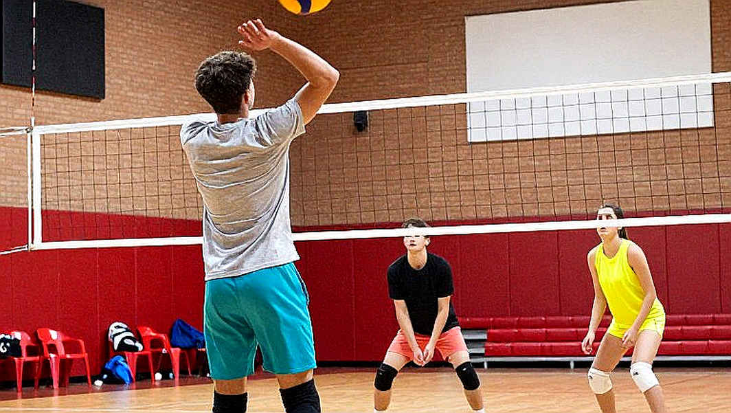 SMU hạ Pitt sau set 38-36: Khối chắn, chiều sâu và cái kết của chuỗi 58 trận bất bại