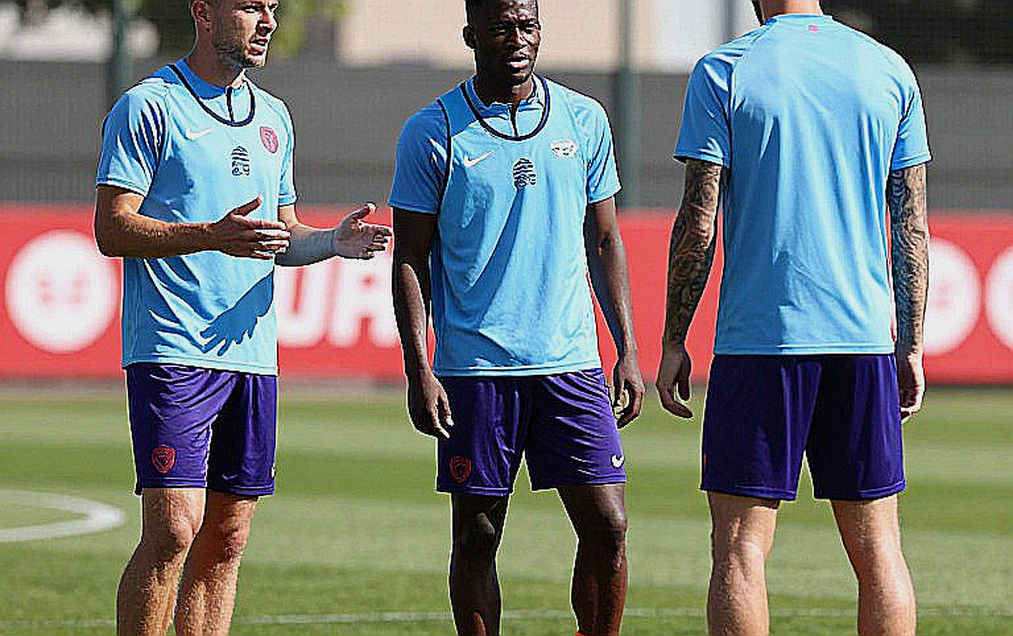 The Empty Headline Slot: A Speculation Cycle Seen from the Training-Ground Corner