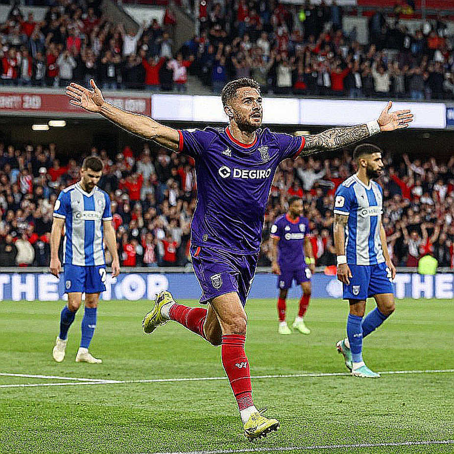 FPF treo giò Ronaldo 30 ngày và phạt 255 euro: bản án giấy và đường biên quyền lực của một liên đoàn