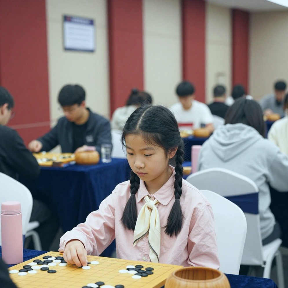 Kết Luận Rỗng: Khi Ngành Phân Tích Esports Tự Lừa Mình Bằng Những Bộ Khung Không Dữ Liệu Kết Luận Rỗng: Khi Ngành Phân Tích Esports Tự Lừa Mình Bằng Những Bộ Khung Không Dữ Liệu