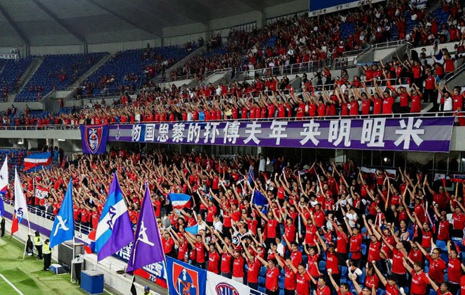 Bóng đá Việt Nam sau chức vô địch Đông Nam Á: Khoảng cách giữa đội tuyển và V.League 1